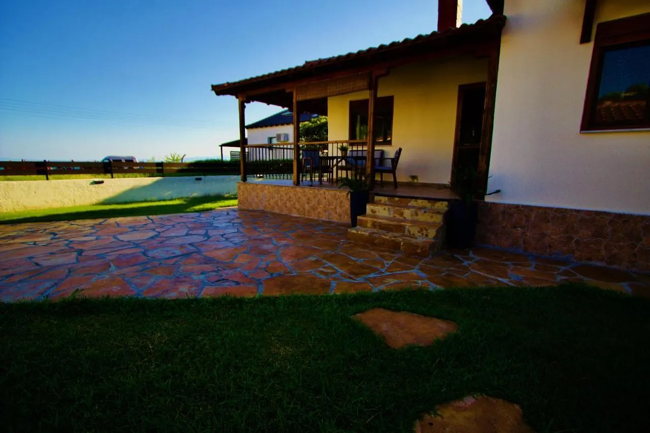 Enalio Beach House Nea Kallikrateia Casa vacanze
