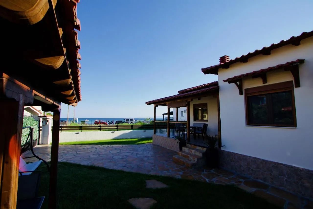 Enalio Beach House Nea Kallikrateia